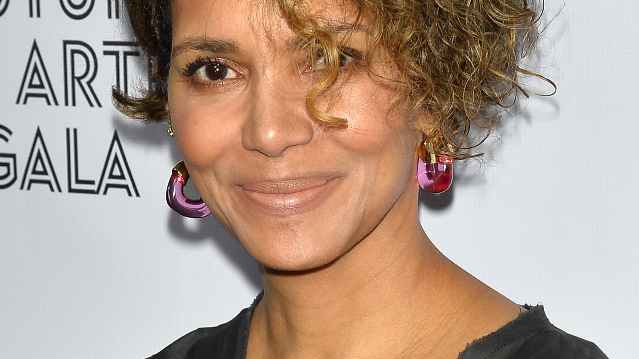 Halle Berry Pozuje Topless Na Balkonie Latka Wygl Da Ob Dnie Co Za Tydzie