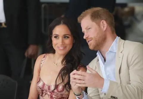 Meghan Markle i książę Harry zaprezentowali świąteczną kartkę. Pokazali dzieci!