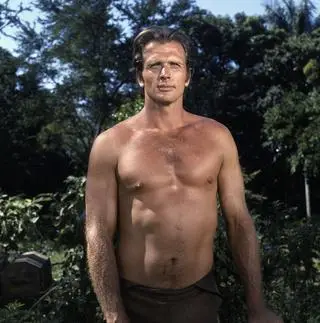 Ron Ely jako Tarzan