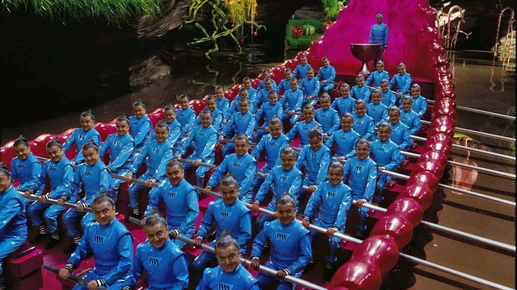 Umpa-lumpy w filmie "Charlie i fabryka czekolady"