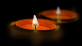 Monty Norman nie żyje. Był twórcą motywu przewodniego filmów o Jamesie Bondzie