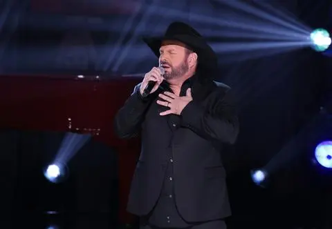Gwiazdor muzyki country oskarżony o gwałt. Garth Brooks przerywa milczenie