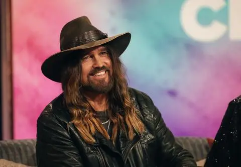 Wyciekło skandaliczne nagranie, na którym słychać ojca Miley Cyrus. Billy Ray Cyrus obraził żonę i córkę 