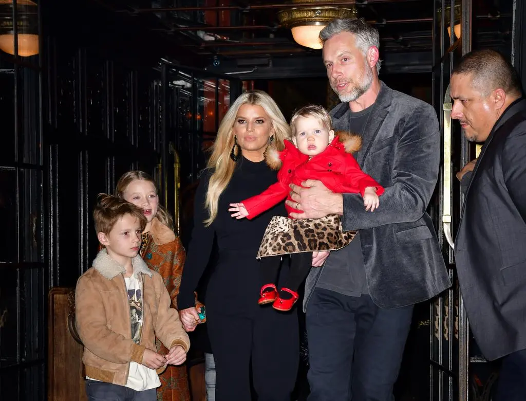Jessica Simpson i Eric Johnson z dziećmi