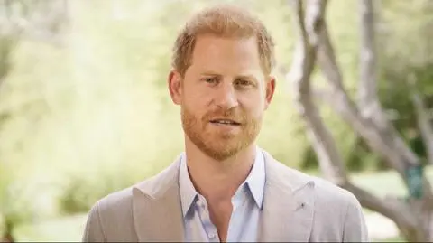 Książę Harry i Meghan Markle chcą wrócić do Wielkiej Brytanii? Szukają domu na wyspach