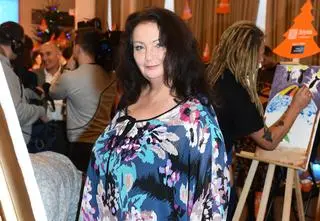 Anna Dymna płacze przez wiadomości hejterów. Magda Gessler stanęła w jej obronie