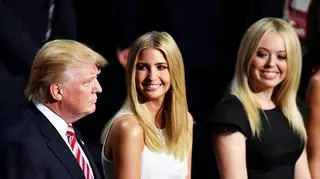 Donald Trump poprowadził młodszą córkę do ołtarza. Bajkowa uroczystość