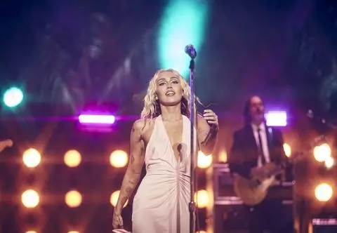 Miley Cyrus rezygnuje z trasy koncertowej. Wokalistka wydała oświadczenie