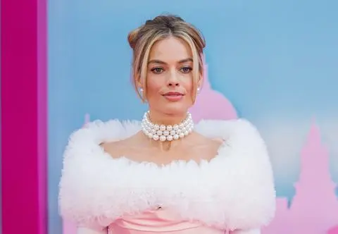Makijażystka Margot Robbie zdradza, jak odtworzyć makijaż Barbie. Podała 5 najważnejszych zasad