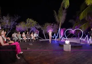 "True Love" odcinek 30. Ceremonia Miłości – kto odpadł? Kuba podjął zaskakującą decyzję