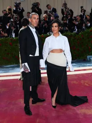 Met Gala 2022. Kourtney Kardashian i Travis Barker