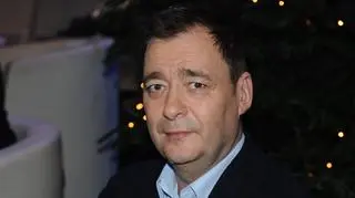 Jacek Rozenek czekał na pomoc ponad 4 godziny. Aktor opowiedział o udarze sprzed lat