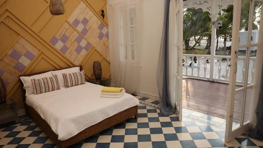 "Hotel Paradise 7". Willa uczestników