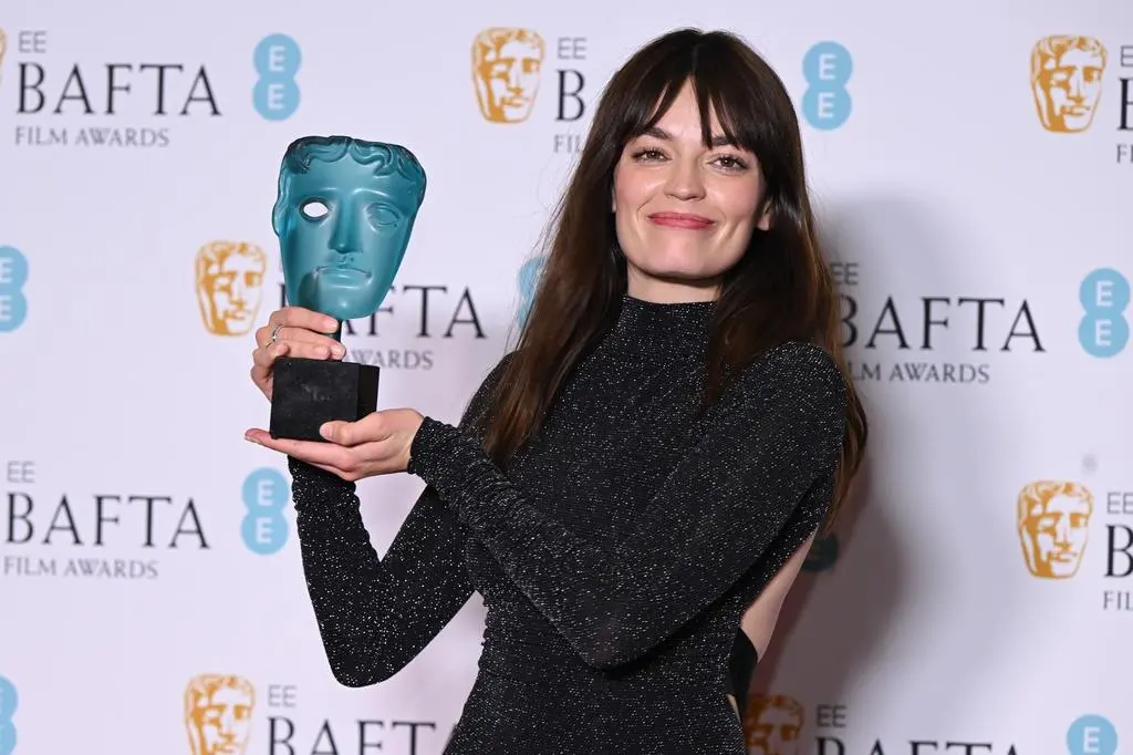 Nagrody BAFTA 2023 – Emma Mackey