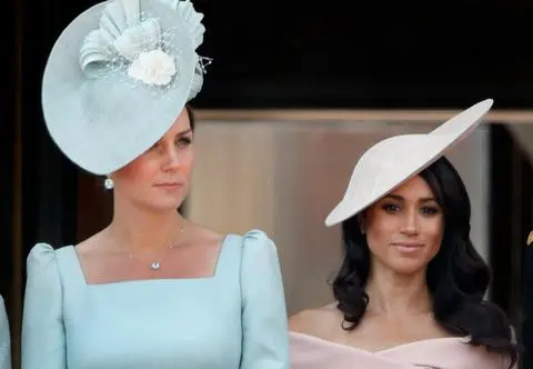 Księżna Kate chciała się pogodzić z Meghan Markle. Jej gest został odrzucony