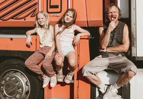 Oficjalna premiera filmu "Tata". Eryk Lubos w roli samodzielnego ojca