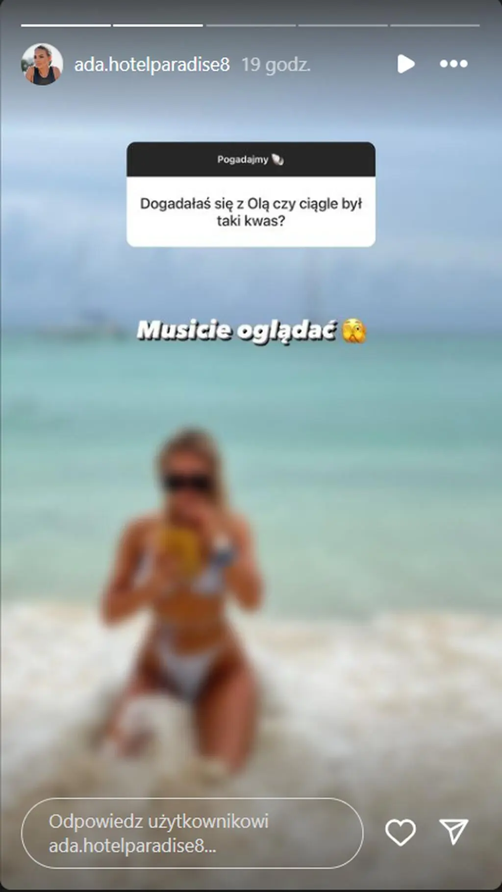 Ada o udziale "Hotelu Paradise 8"