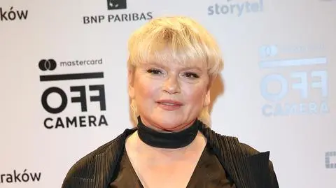 Katarzyna Figura ma niebieskie włosy
