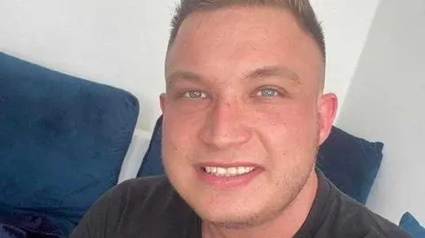 Kamil ze "ŚOPW" pochwalił się nowym wyglądem. Osiągnął niesamowity efekt