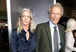 Clint Eastwood i Christina Sandera