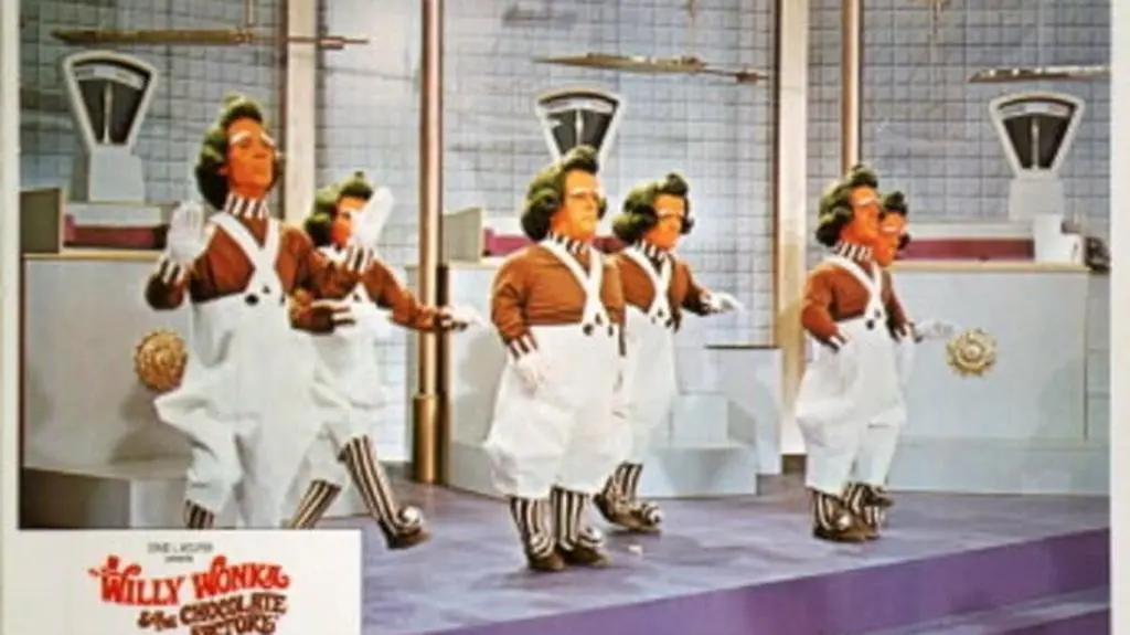 Umpa-lumpy w filmie "Willy Wonka i fabryka czekolady"