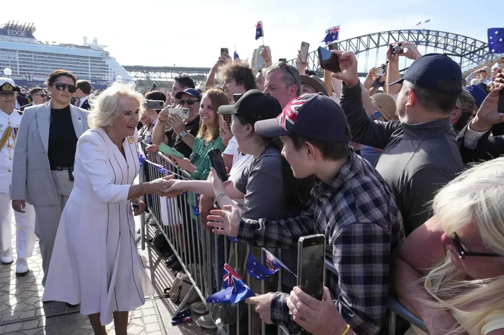 Królowa Camilla i król Karol III w Australii