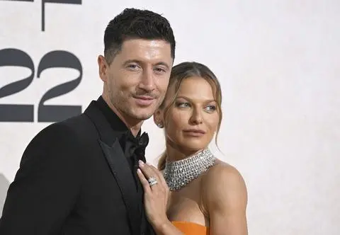 Lewandowscy ponownie zachwycili w Cannes. Ich stylizacje robią furorę
