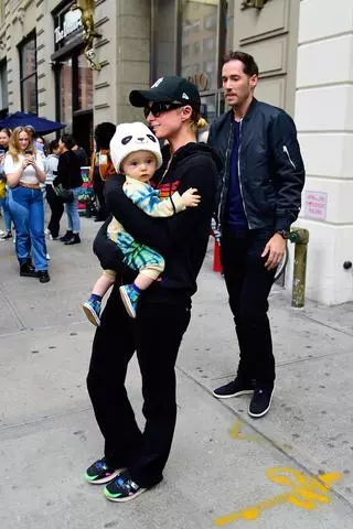 Paris Hilton z partnerem i synem