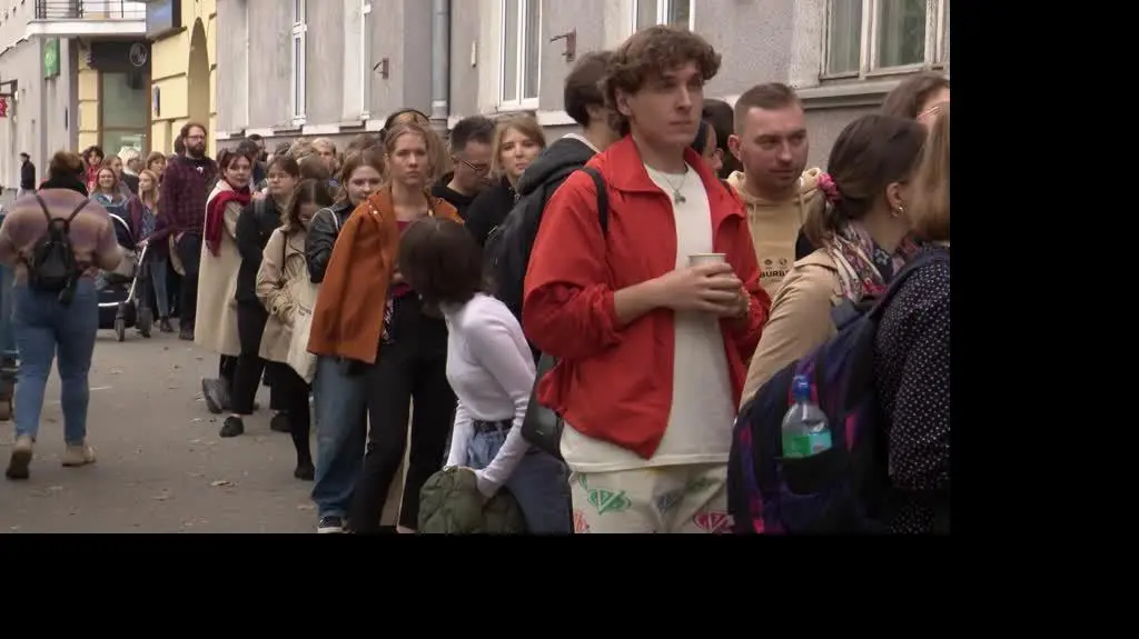 Kwiat Jabłoni z oryginalną promocją płyty