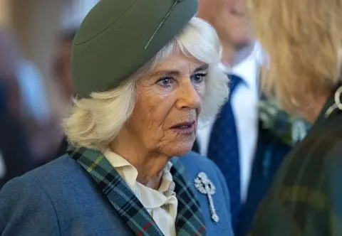 Camilla Parker Bowles stoi na drodze do pojednania? Nie chce, by król spotkał się z księciem Harrym