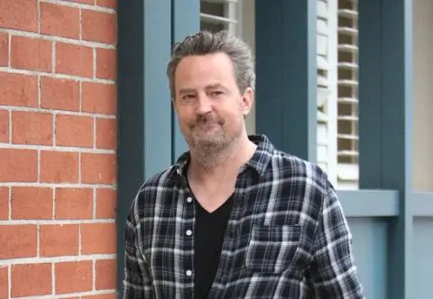 Ujawniono przykre kulisy śmierci Matthew Perry'ego. Wiadomo, co było w jego pokoju