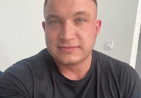 Kamil ze "ŚOPW" na nowym zdjęciu z partnerką. "Moje szczęście". Miłość aż kipi 