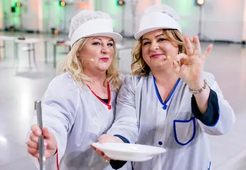 Bliźniaczki z "Gogglebox" pozazdrościły Gąsienicom. "Postawiłyśmy mały domek"