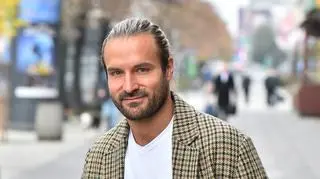 Piotr Stramowski o intymnych scenach z Heleną Englert. "Ona jest jak pistolet"