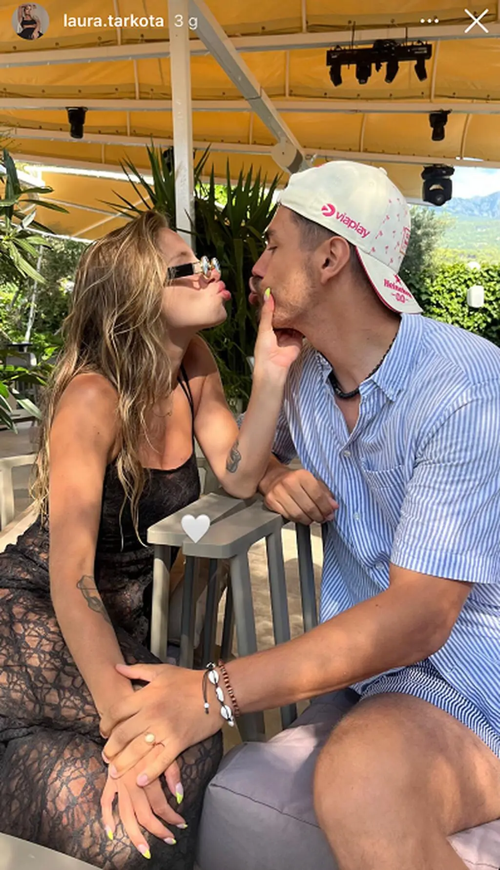 Laura i Kasper z "Hotelu Paradise"