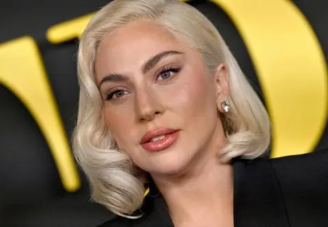 Lady Gaga potwierdziła plotki! Wygadała się premierowi Francji. "Mój narzeczony"