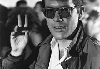 Był o krok od wielkiej kariery w USA. Śmierć Zbigniewa Cybulskiego wstrząsnęła Polską