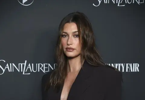 Hailey Bieber pokazała sylwetkę po porodzie. Fanki zachwycone jej postawą