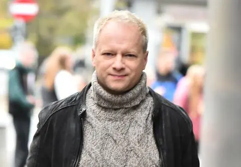 Maciej Stuhr o minusach pracy aktora. "Nieobecność w ważnych chwilach mojej rodziny…"