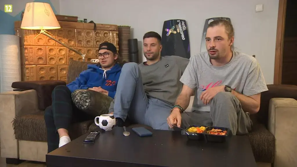 "Gogglebox. Przed telewizorem". Filip Masłowski, Kacper Ociepa, Olaf Sypień
