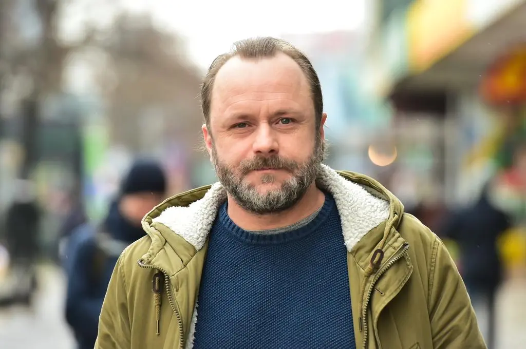 :eszek Lichota