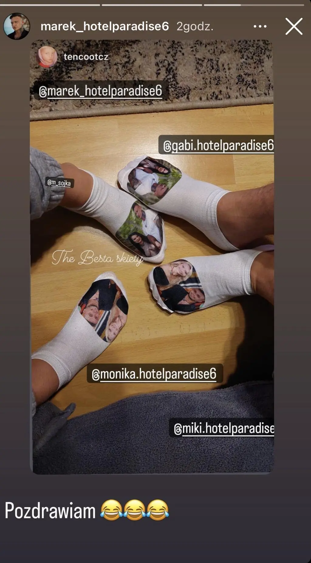 "Hotel Paradise". Fani pokusili się o skarpetki z ulubionymi bohaterami