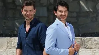 "40 kontra 20"- 1. odcinek. Tom poznaje Tomasza. "Jego przewagą jest tylko PESEL"