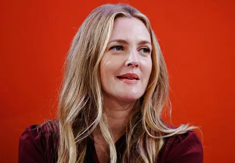 Używki, romanse, próba samobójcza. Drew Barrymore na początku nie radziła sobie ze sławą