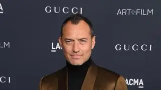 Jude Law został po raz siódmy tatą. Gromadka ma... 4 mamy 