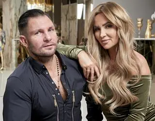 "Królowe życia". Izabela Macudzińska i Patryk Borowiak wystawili się na aukcji WOŚP