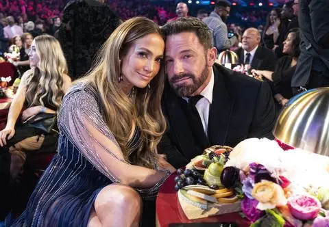 Jennifer Lopez i Ben Affleck zażegnali kryzys? Wokalistka znów zaczęła nosić obrączkę