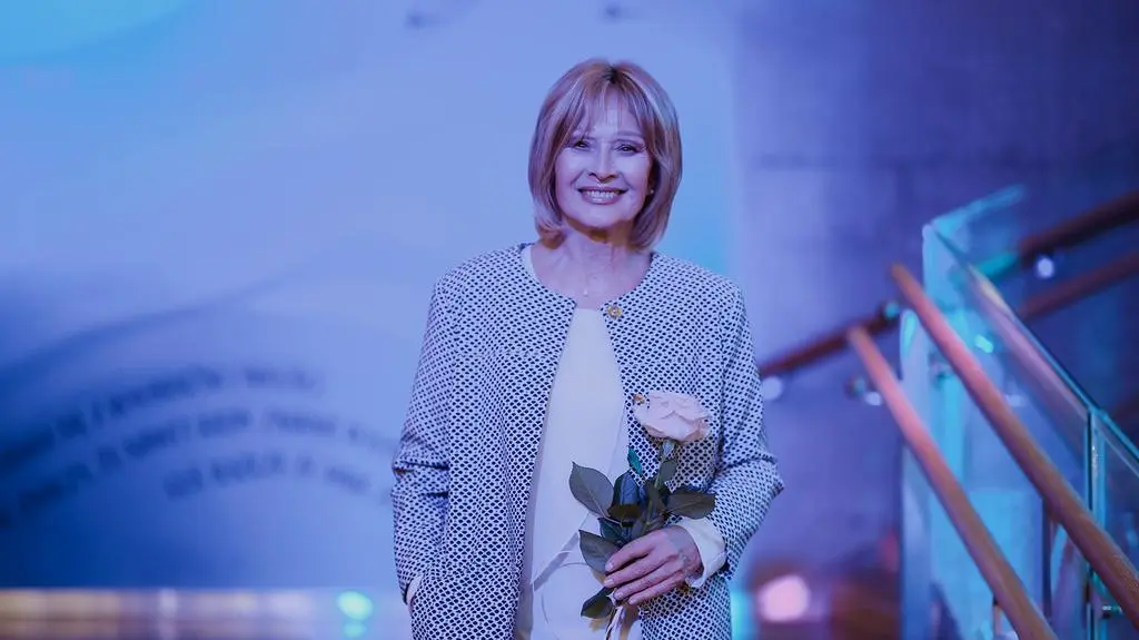 Grażyna Barszczewska o aktorstwie, karierze, macierzyństwie i współpracy z synem. "Jesteśmy obarczeni genem zawodowego egoizmu" [WYWIAD]
