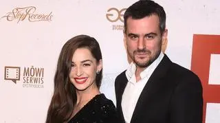 Agnieszka Więdłocha i Antoni Pawlicki wymieniają się czułościami na wspólnym zdjęciu