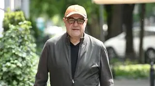 Cezary Żak wyreżyserował sztukę "Umrzeć ze śmiechu". O czym jest słodko-gorzka komedia?